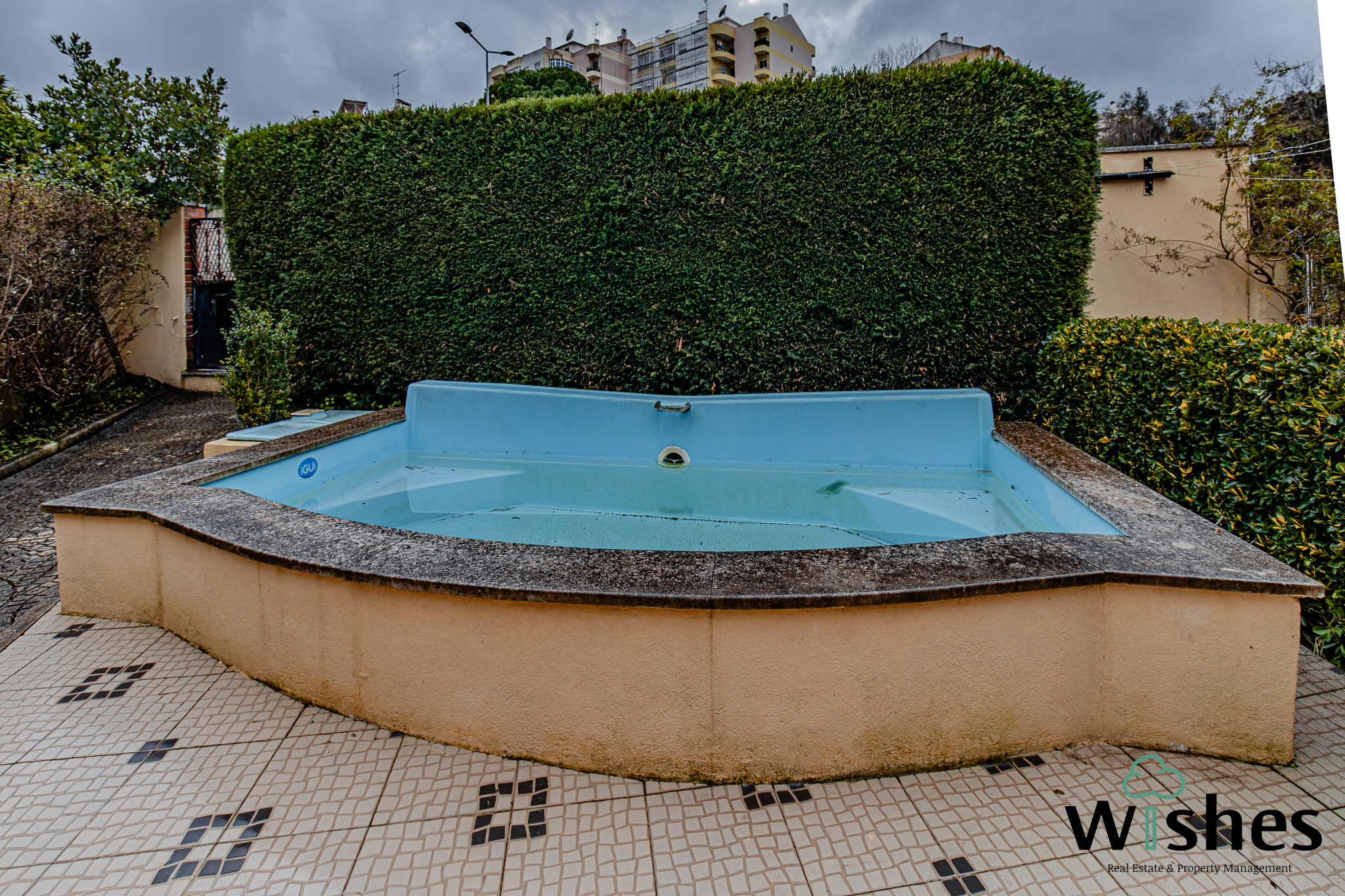 Property Cover Image